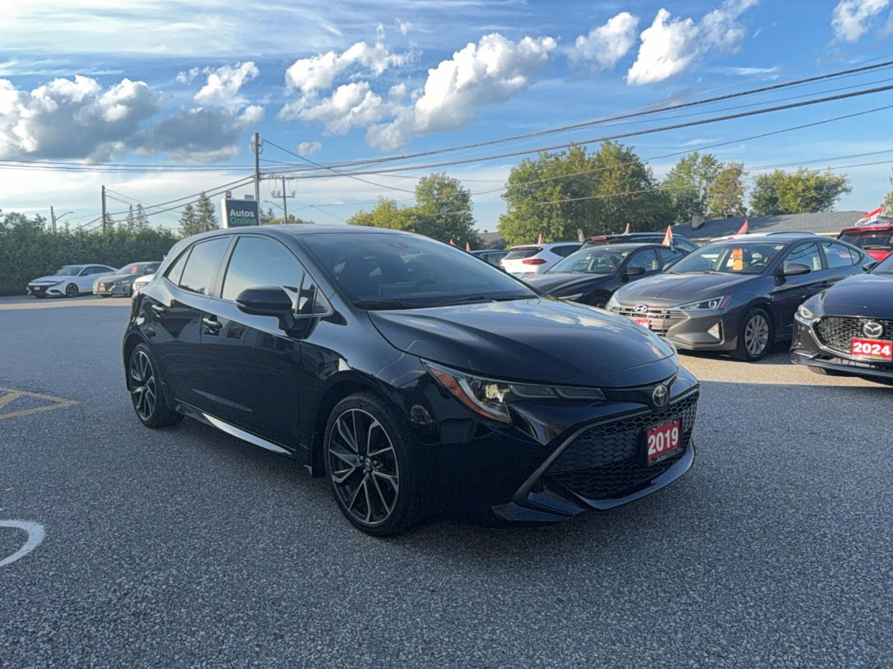 2019 Toyota Corolla HATCH-6SPEED MANUAL-DRIVE ASSIST-WIRELESS CHARGE PORT-APPLE CARPLAY Photo