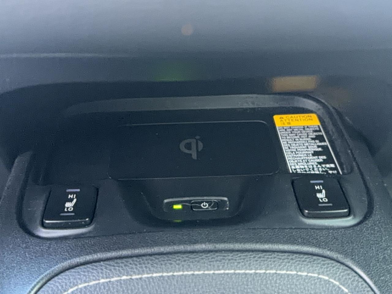 2019 Toyota Corolla HATCH-6SPEED MANUAL-DRIVE ASSIST-WIRELESS CHARGE PORT-APPLE CARPLAY Photo