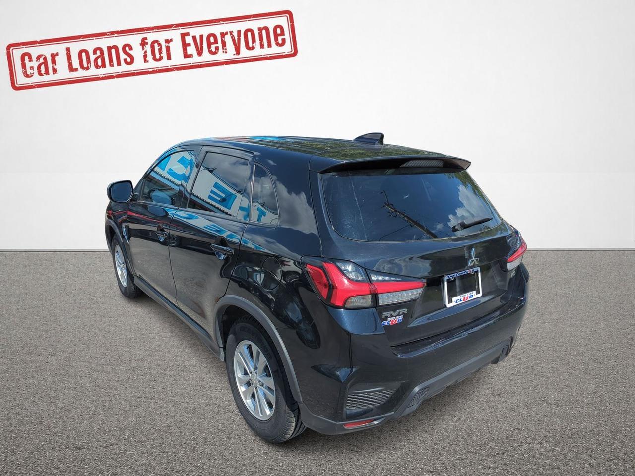 2021 Mitsubishi RVR SE