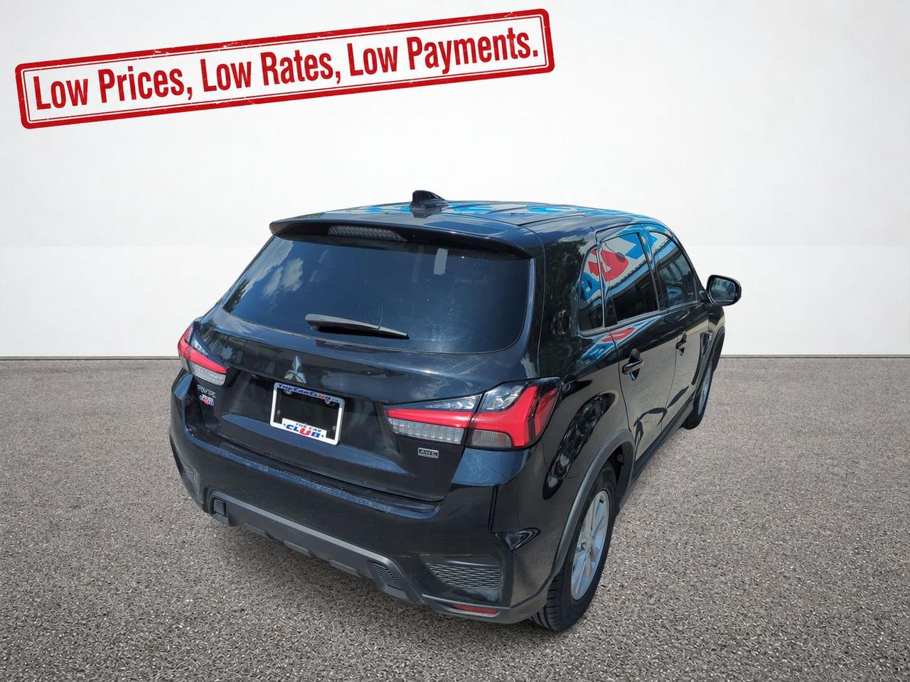 2021 Mitsubishi RVR SE