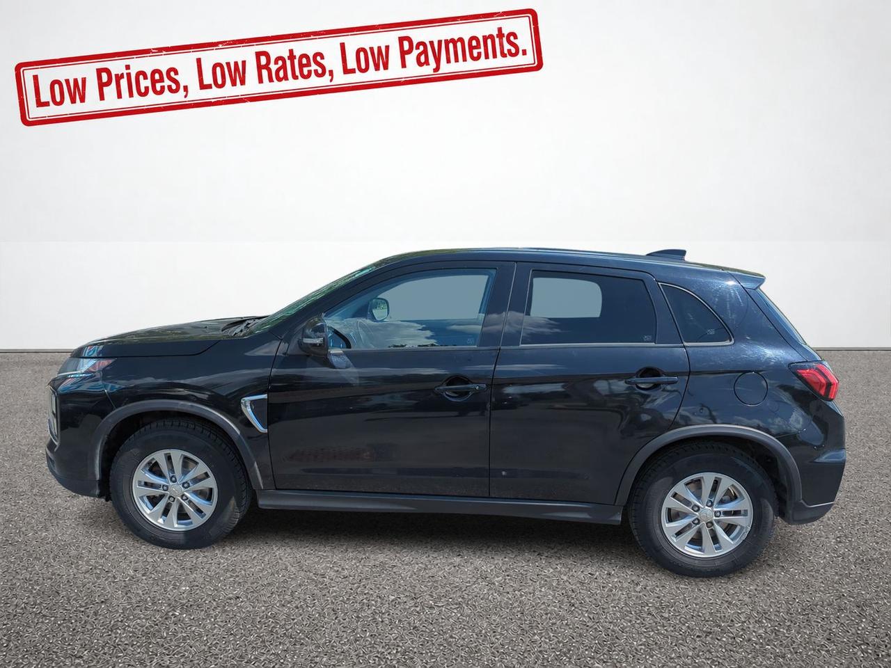 2021 Mitsubishi RVR SE