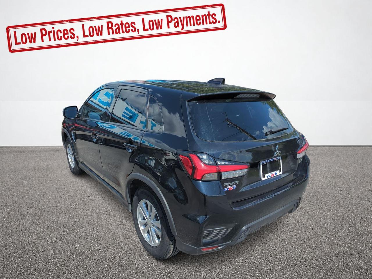 2021 Mitsubishi RVR SE