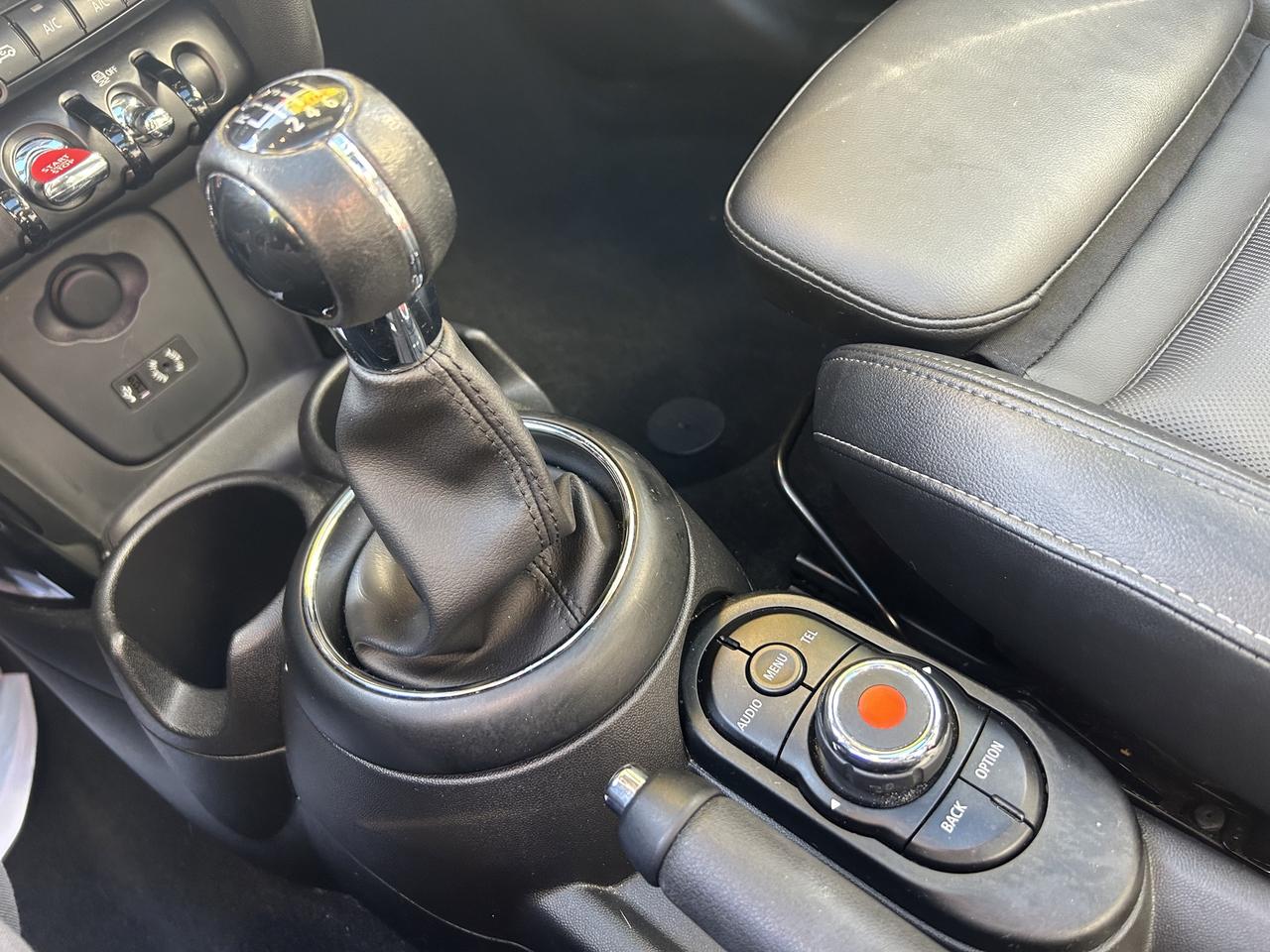 2017 MINI Cooper 6SPD, HARMAN/KARDON SOUND SYSTEM, SUNROOF & MORE! - Photo #27