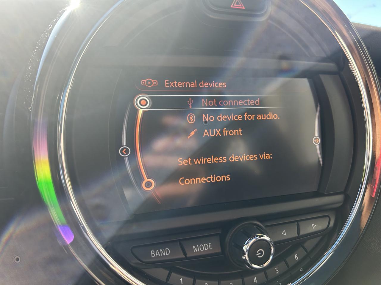 2017 MINI Cooper 6SPD, HARMAN/KARDON SOUND SYSTEM, SUNROOF & MORE! Photo