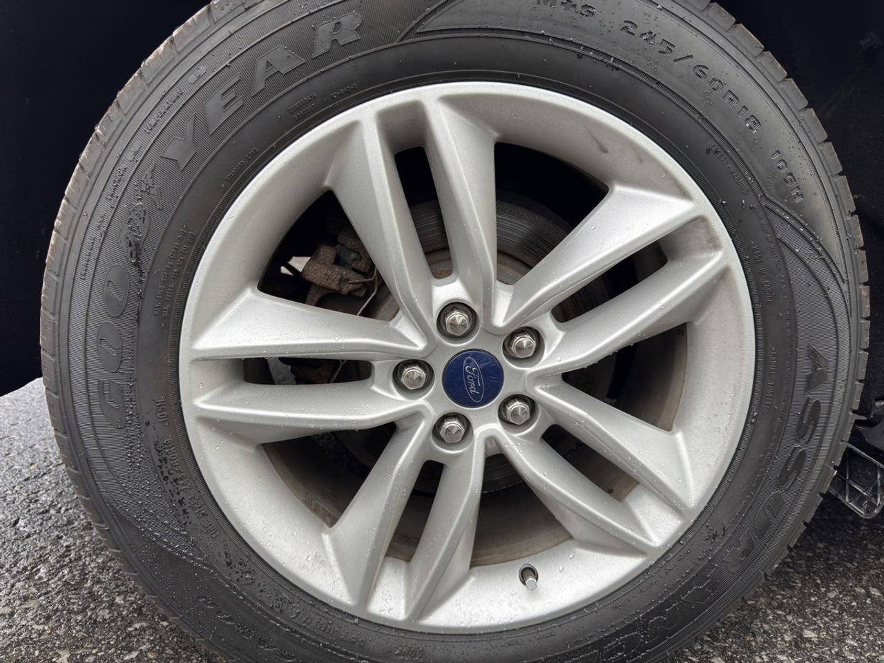 2016 Ford Edge SEL Photo