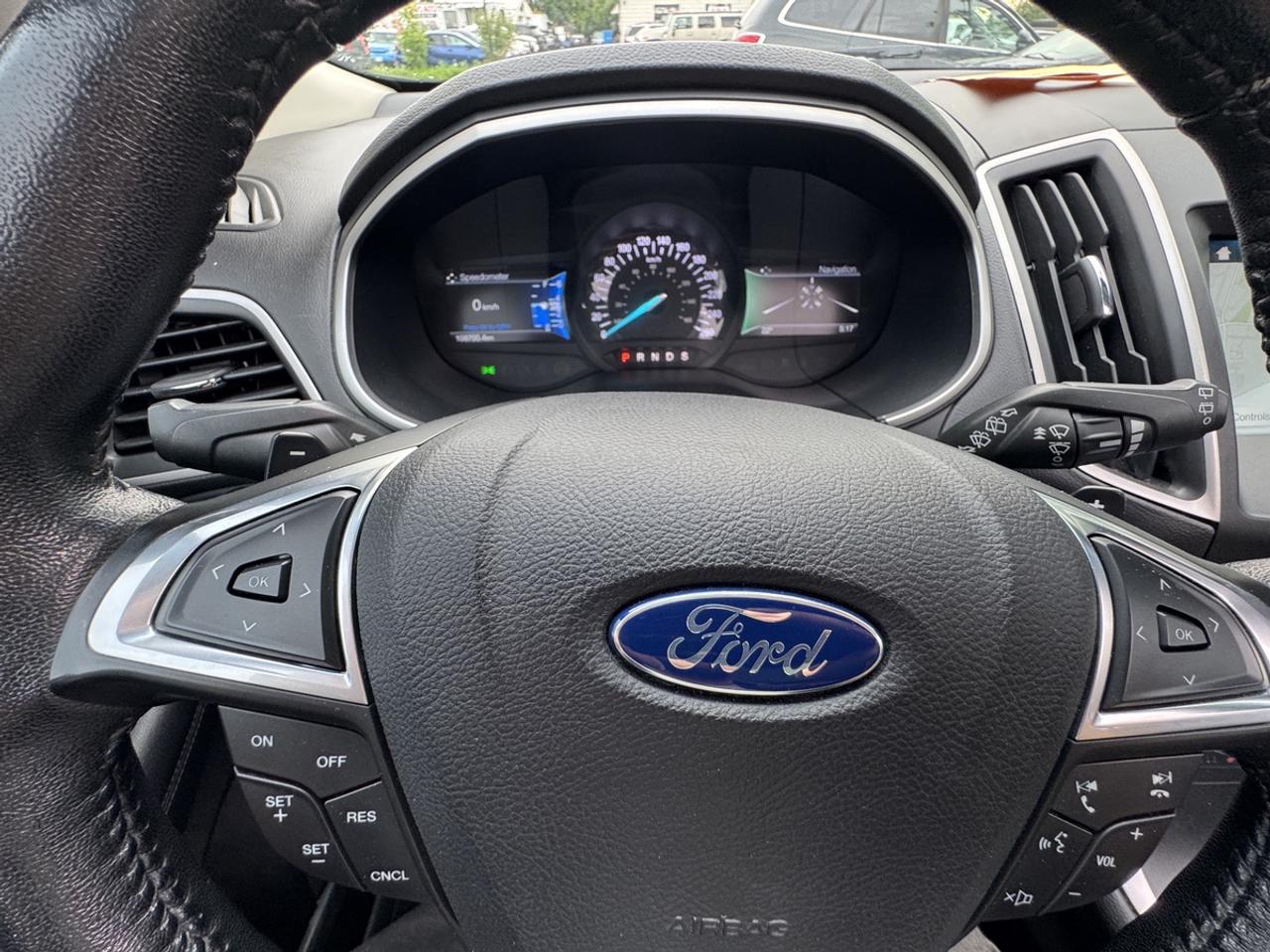 2016 Ford Edge SEL Photo