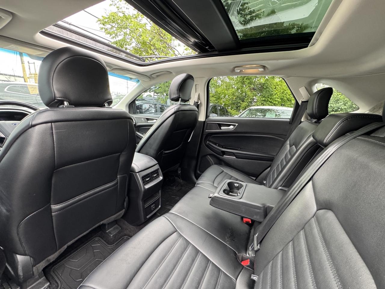 2016 Ford Edge SEL Photo