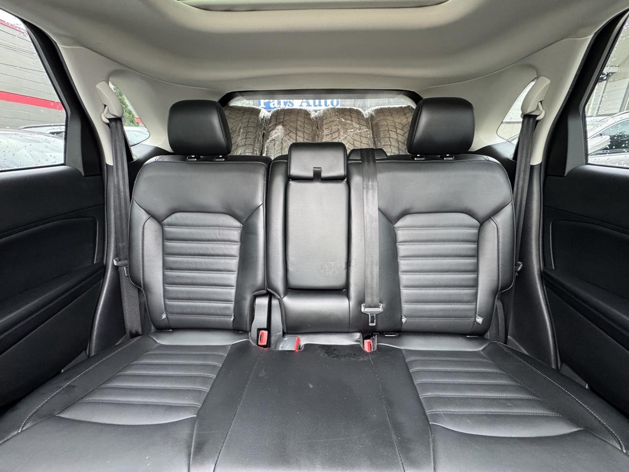 2016 Ford Edge SEL Photo