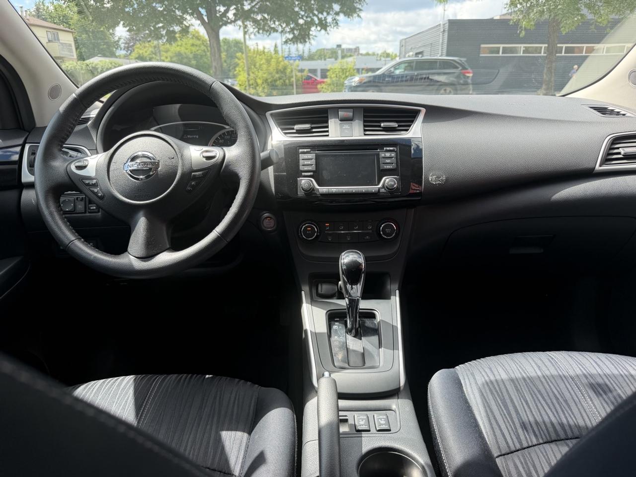 2016 Nissan Sentra SV Photo