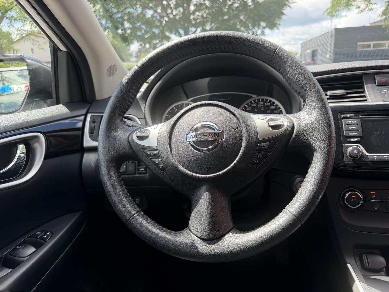 2016 Nissan Sentra SV Photo