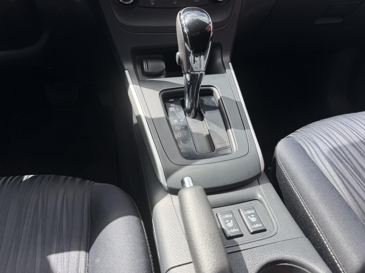 2016 Nissan Sentra SV Photo