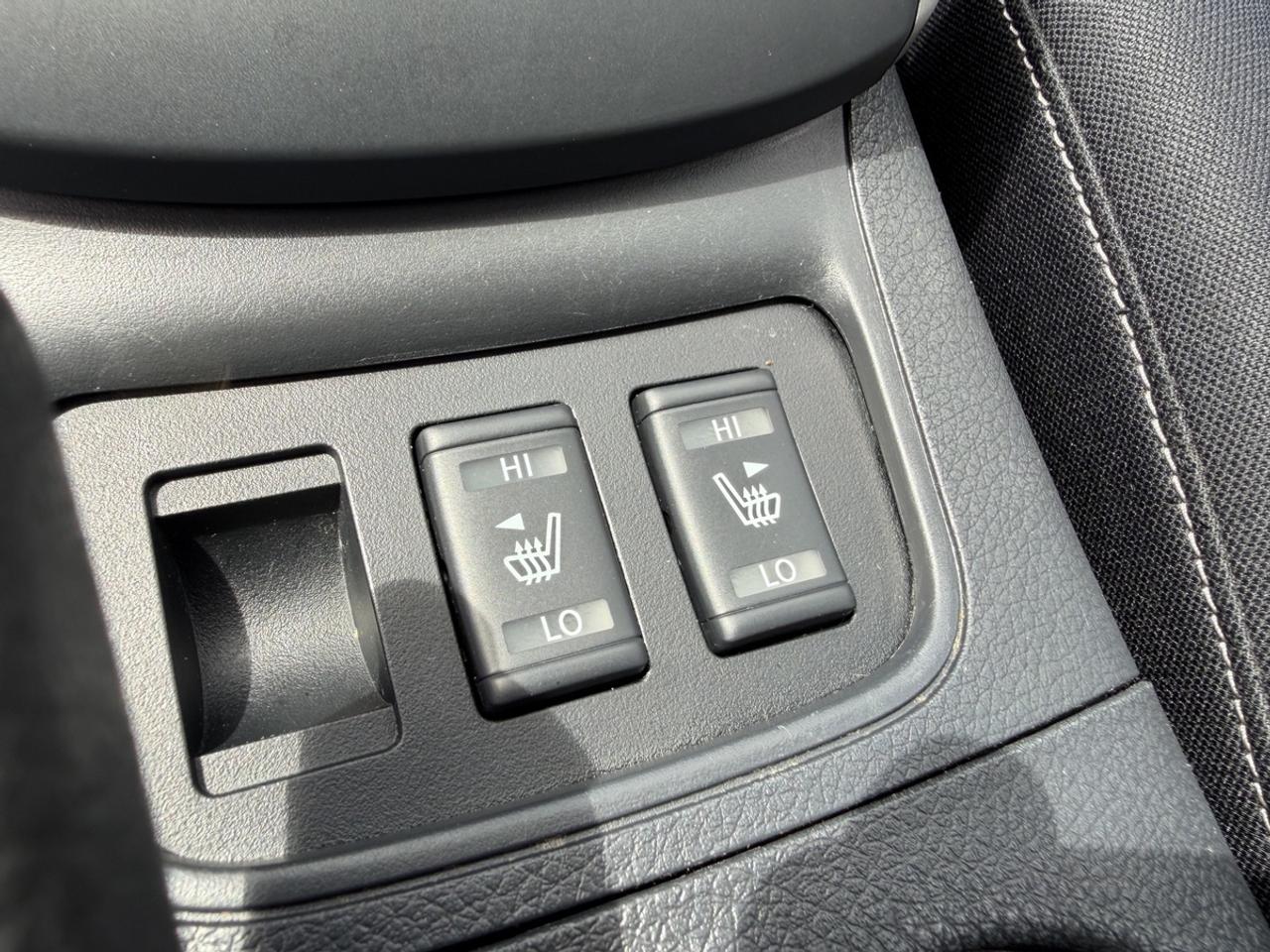 2016 Nissan Sentra SV Photo