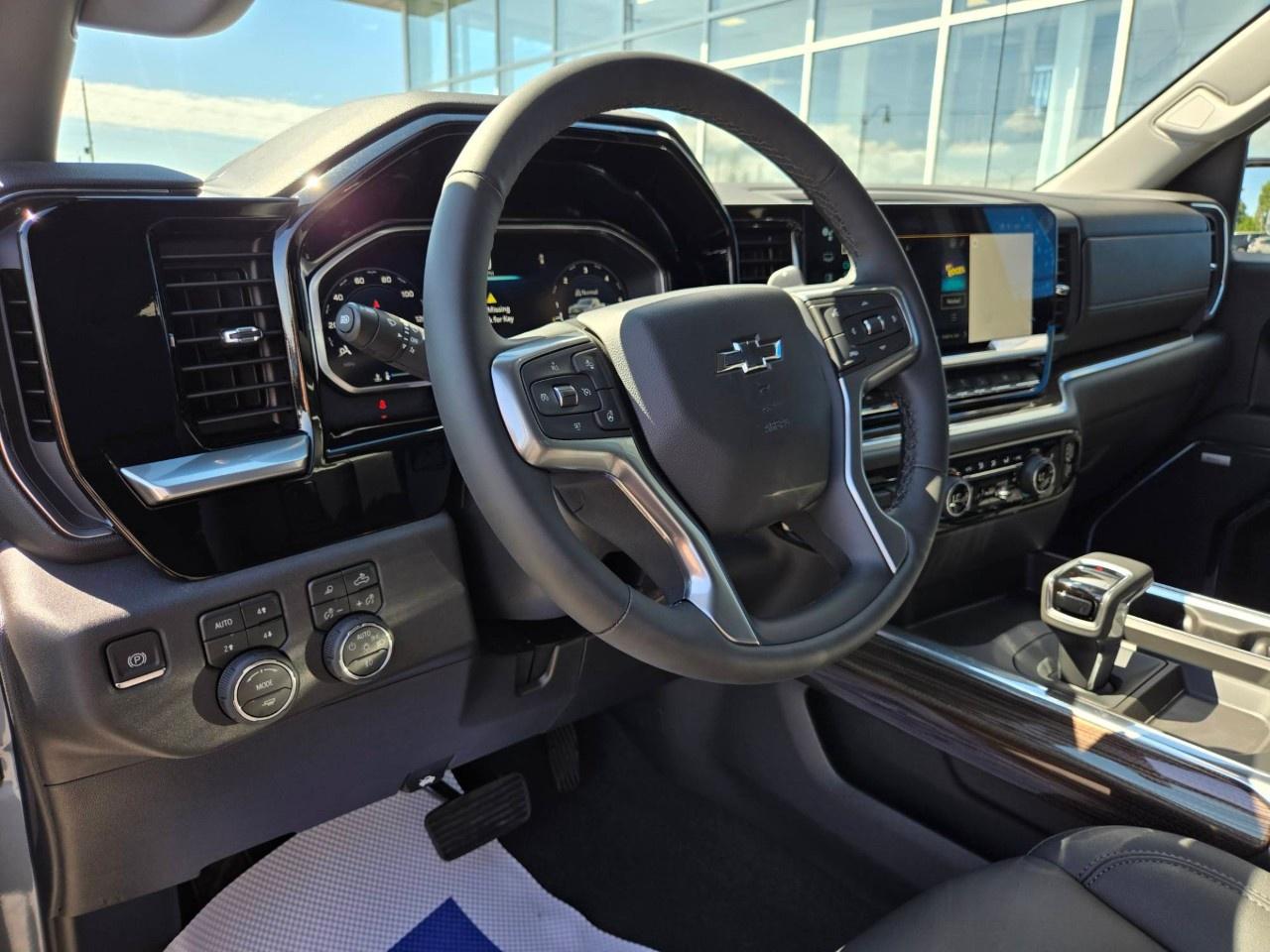2026 Chevrolet Silverado 1500 Crew Cab Short Box 4-Wheel Drive RST Photo