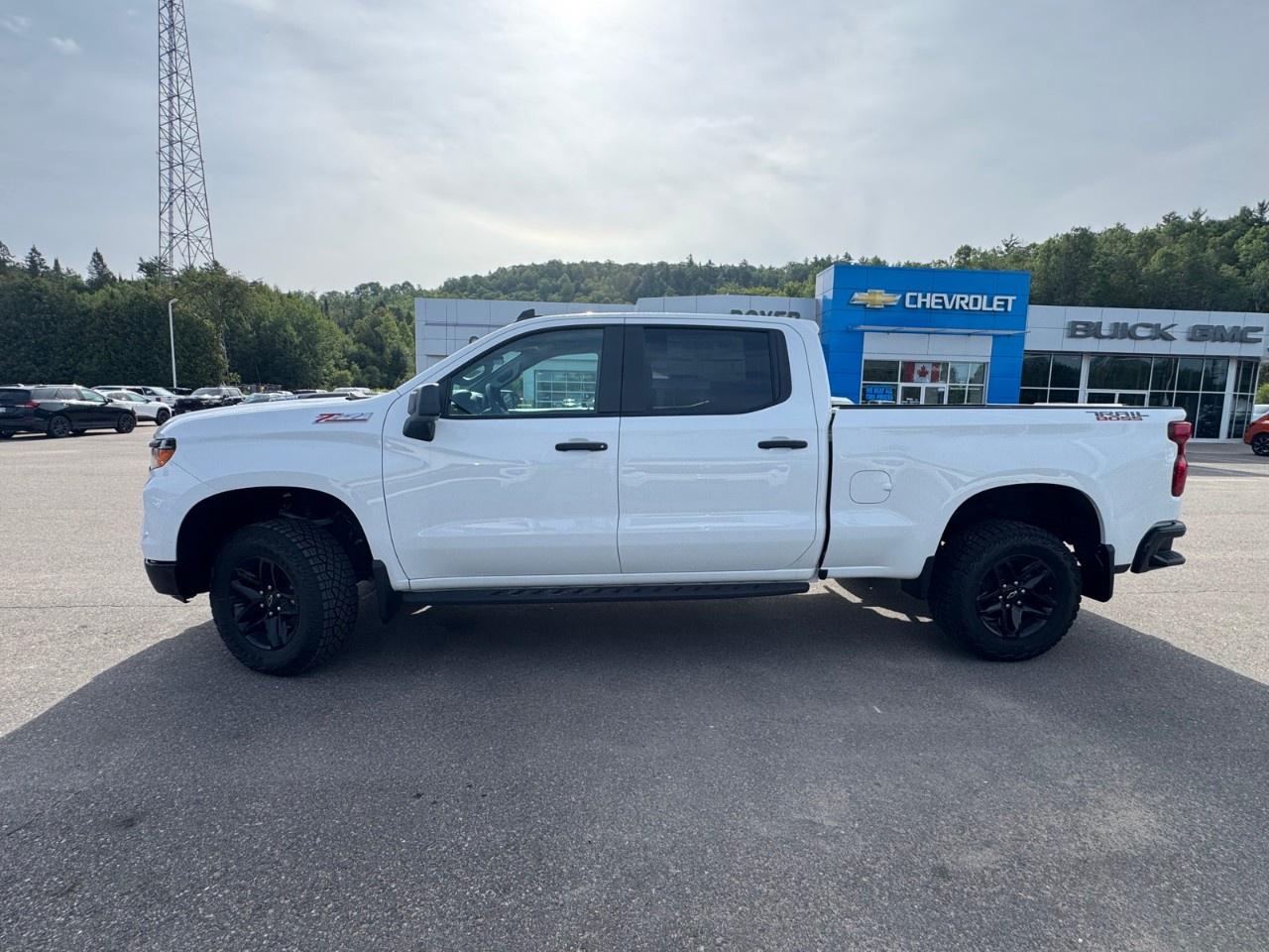 2026 Chevrolet Silverado 1500 Crew Cab Standard Box 4-Wheel Drive Custom Trail Boss Photo