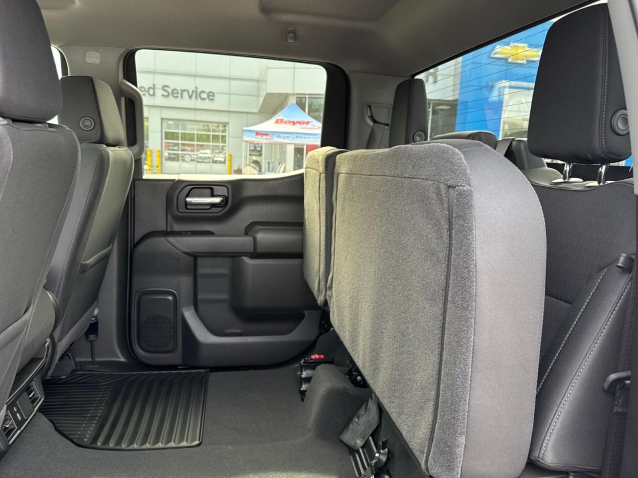 2026 Chevrolet Silverado 1500 Crew Cab Standard Box 4-Wheel Drive Custom Trail Boss Photo