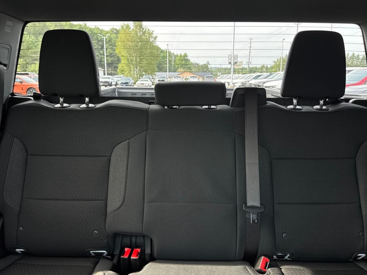 2026 Chevrolet Silverado 1500 Crew Cab Standard Box 4-Wheel Drive Custom Trail Boss Photo