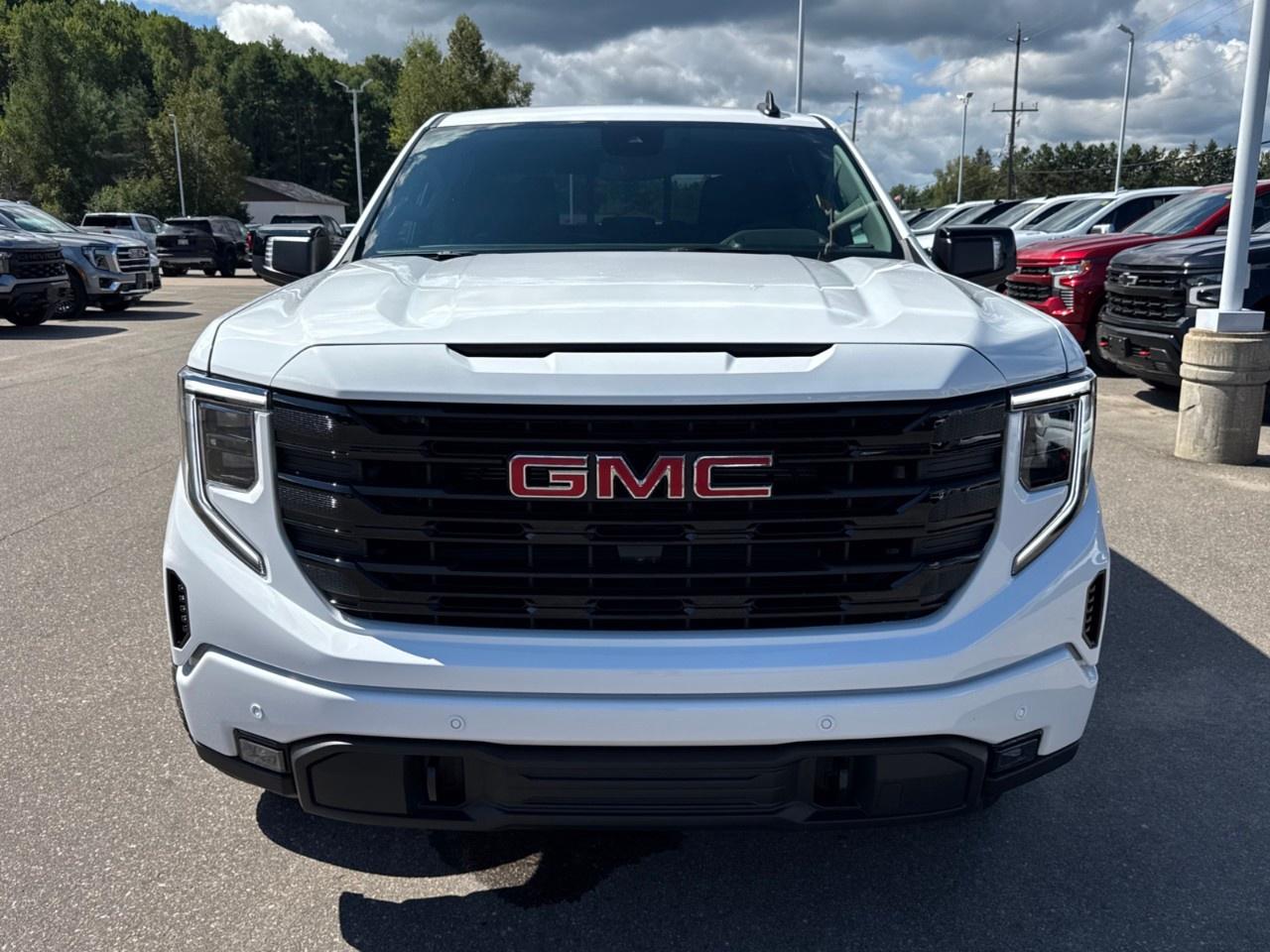 2026 GMC Sierra 1500 Crew Cab Standard Box 4-Wheel Drive Elevation Photo