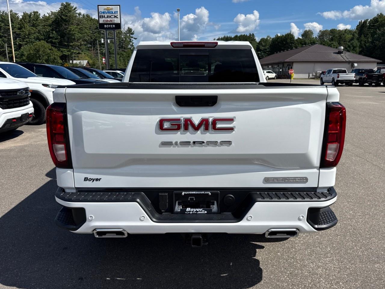 2026 GMC Sierra 1500 Crew Cab Standard Box 4-Wheel Drive Elevation Photo
