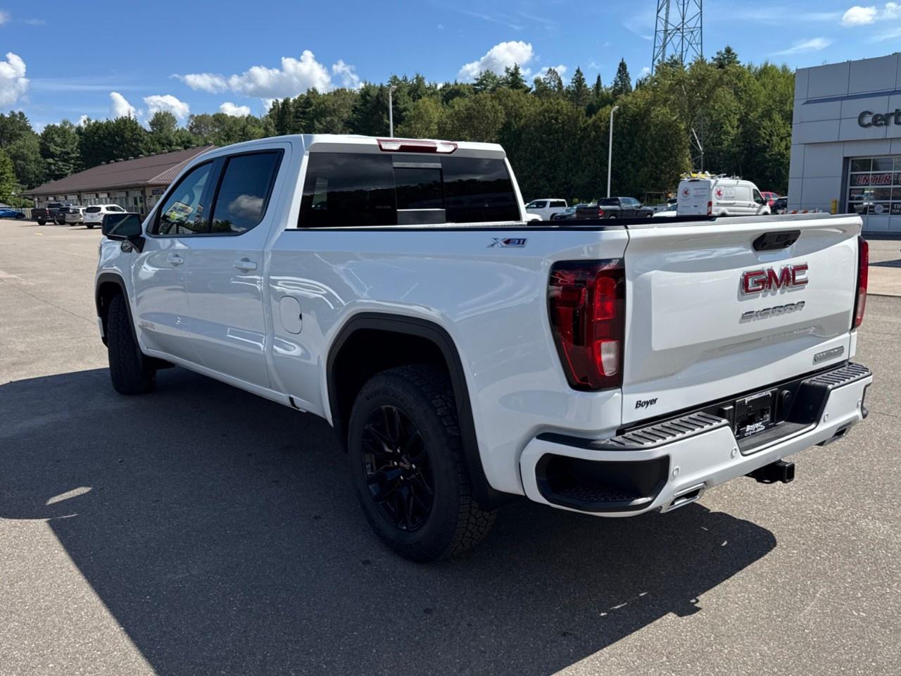 2026 GMC Sierra 1500 Crew Cab Standard Box 4-Wheel Drive Elevation Photo