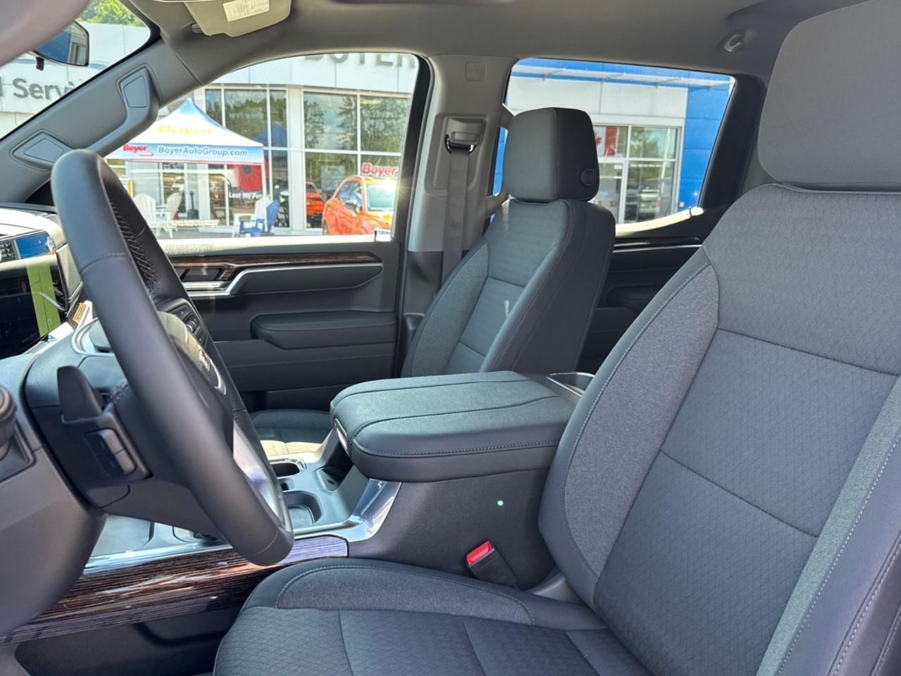 2026 GMC Sierra 1500 Crew Cab Standard Box 4-Wheel Drive Elevation Photo