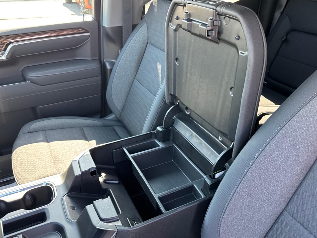 2026 GMC Sierra 1500 Crew Cab Standard Box 4-Wheel Drive Elevation Photo