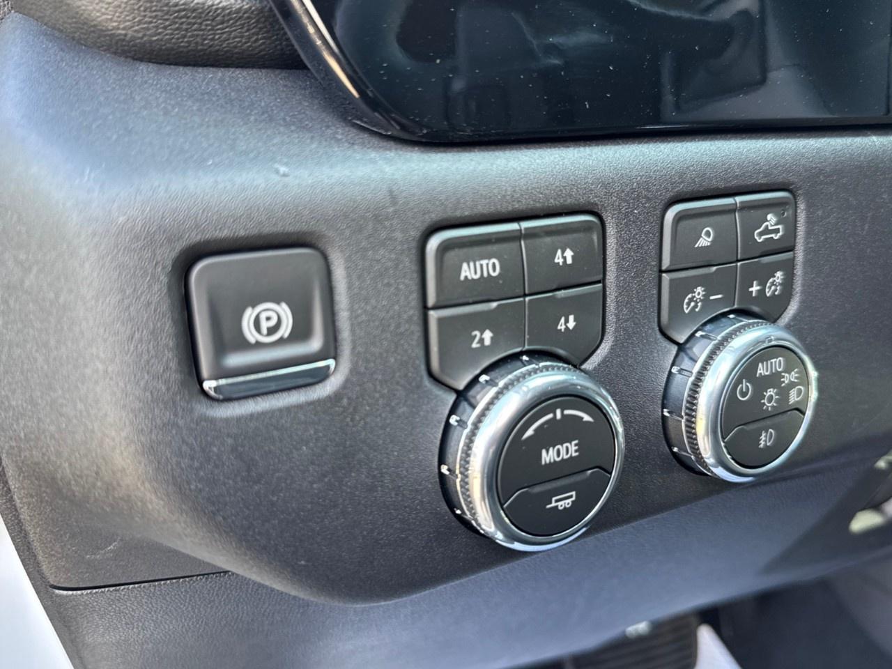 2026 GMC Sierra 1500 Crew Cab Standard Box 4-Wheel Drive Elevation Photo