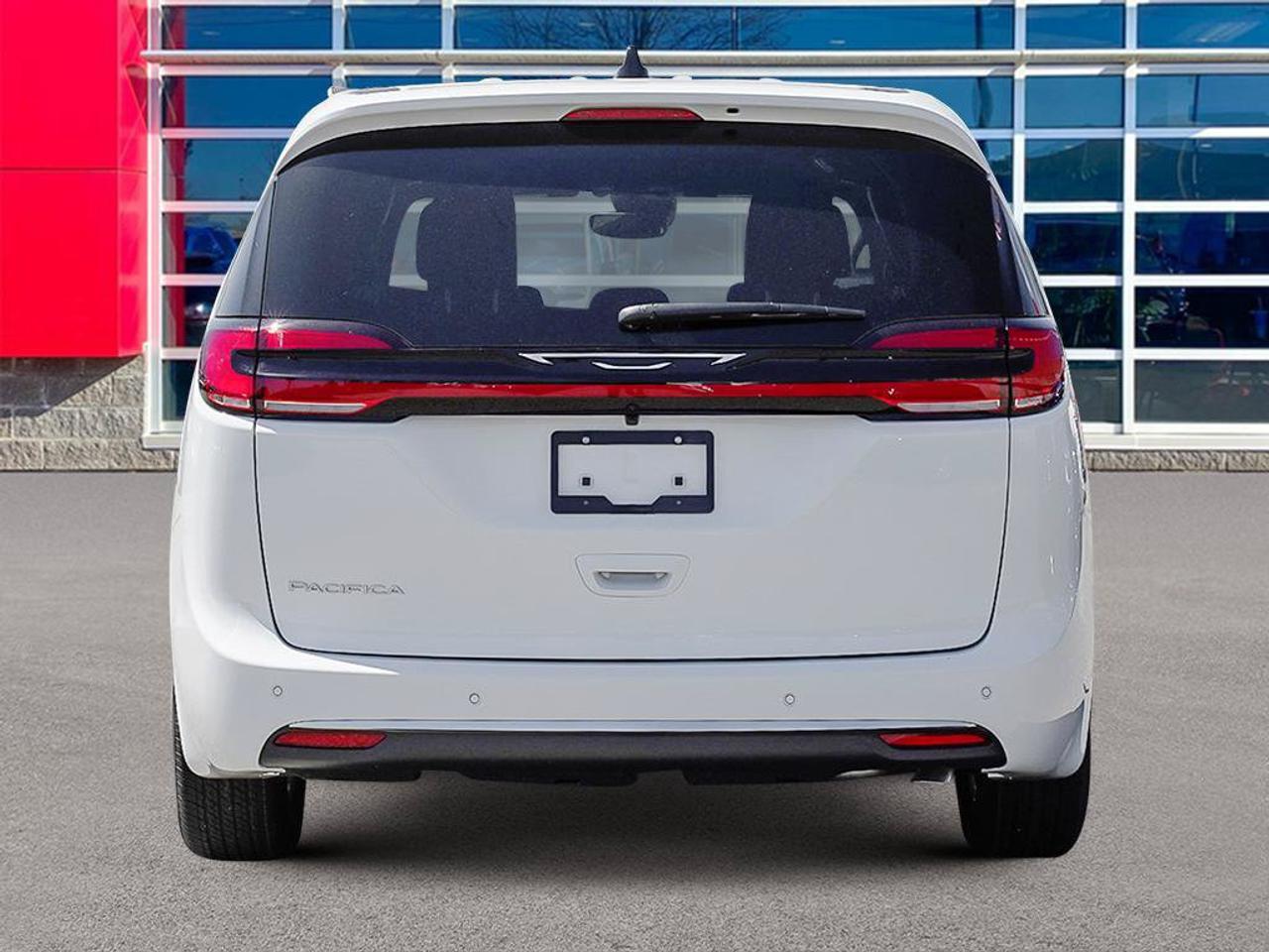 2027 Chrysler Pacifica Select | V6 | Leather Seats |Remote start | Photo