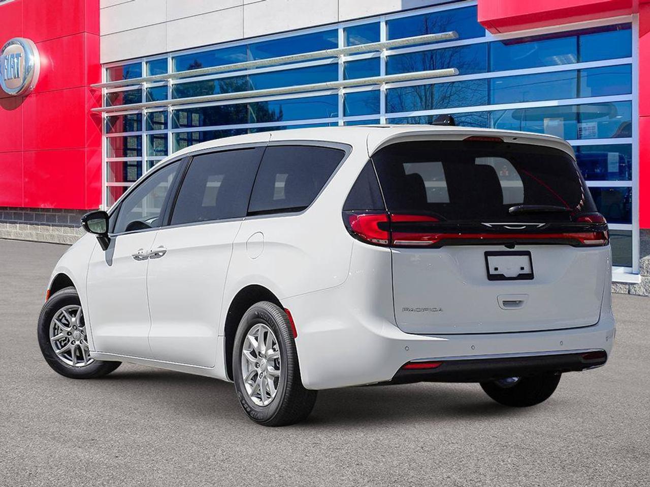 2027 Chrysler Pacifica Select | V6 | Leather Seats |Remote start | Photo