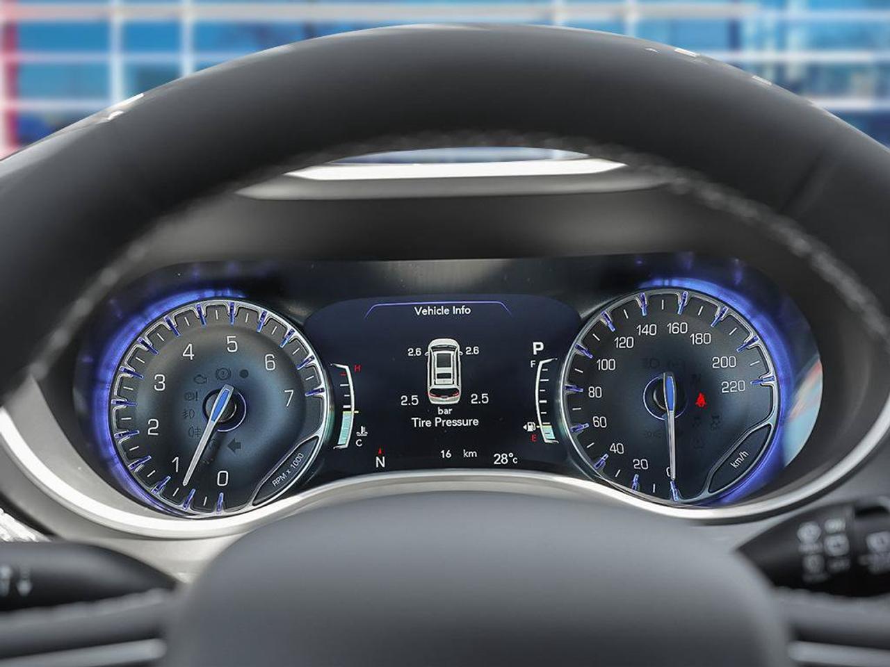 2027 Chrysler Pacifica Select | V6 | Leather Seats |Remote start | Photo