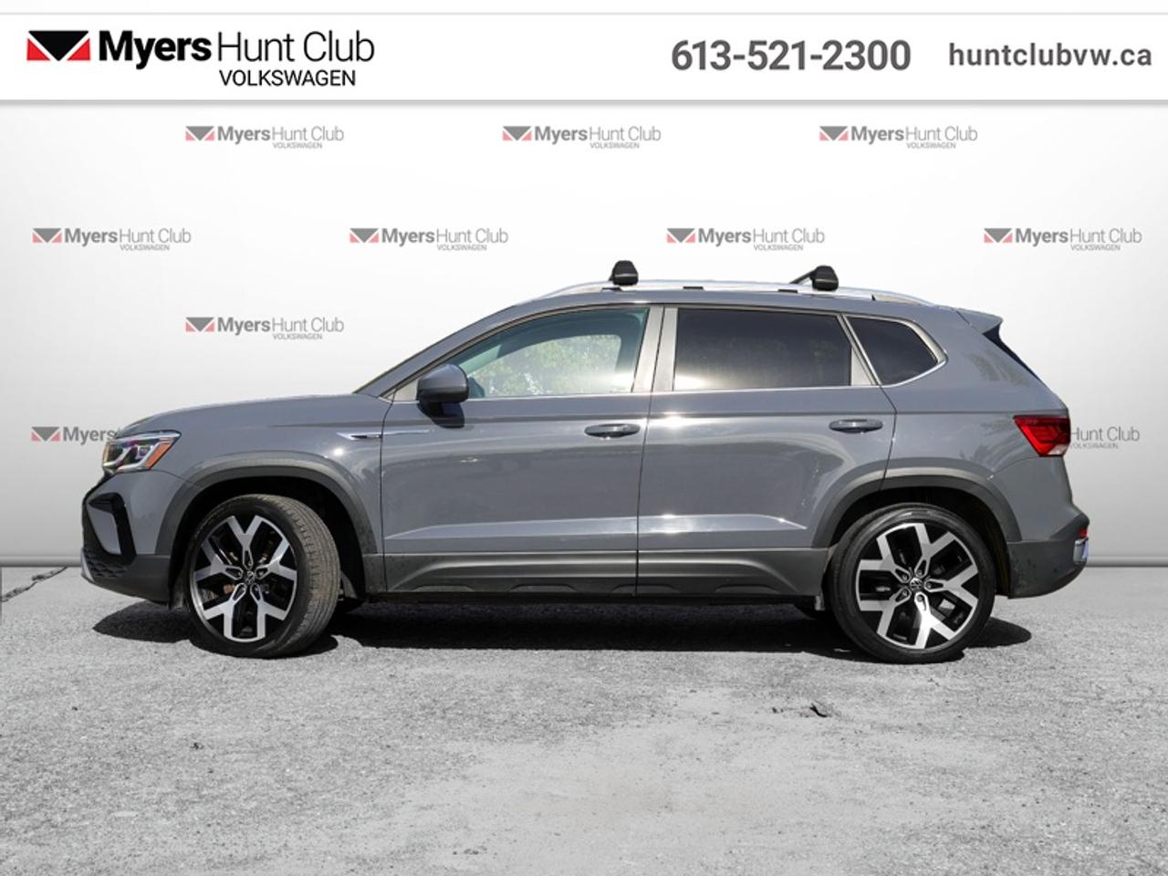 2022 Volkswagen Taos Highline 4MOTION Photo