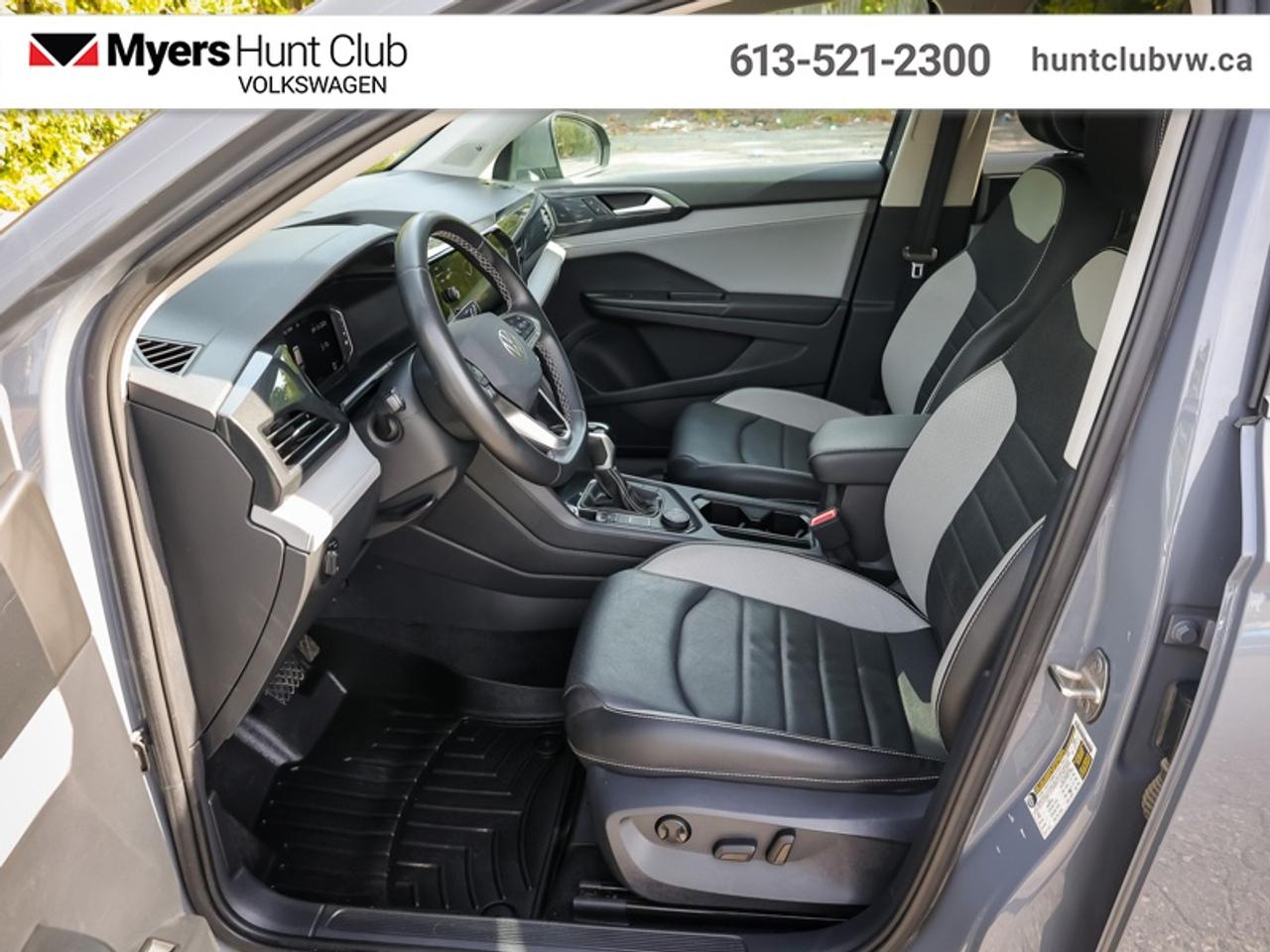 2022 Volkswagen Taos Highline 4MOTION Photo
