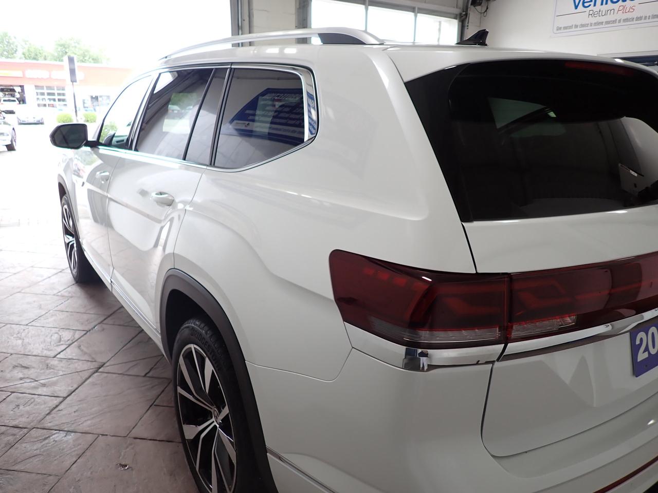 2024 Volkswagen Atlas Execline LEATHER NAVI SUNROOF AWD Photo
