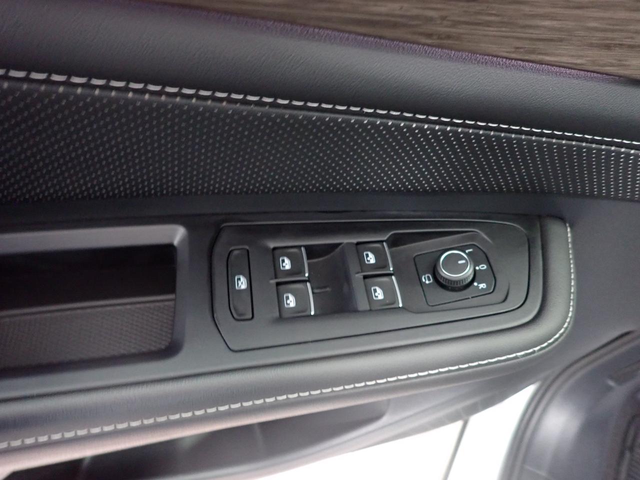 2024 Volkswagen Atlas Execline LEATHER NAVI SUNROOF AWD Photo