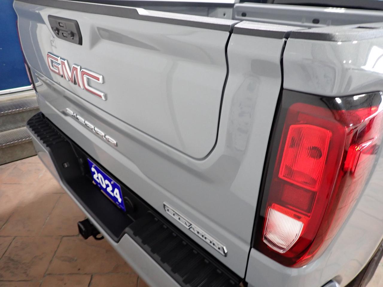 2024 GMC Sierra 1500 Elevation 4WD CREW CAB BUCKETS 5'8 BOX Photo