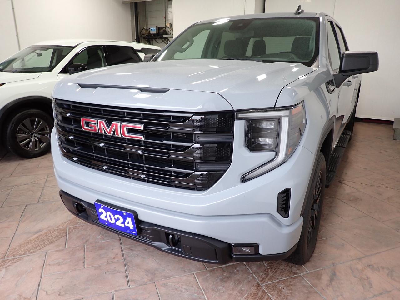 2024 GMC Sierra 1500 Elevation 4WD CREW CAB BUCKETS 5'8 BOX Photo