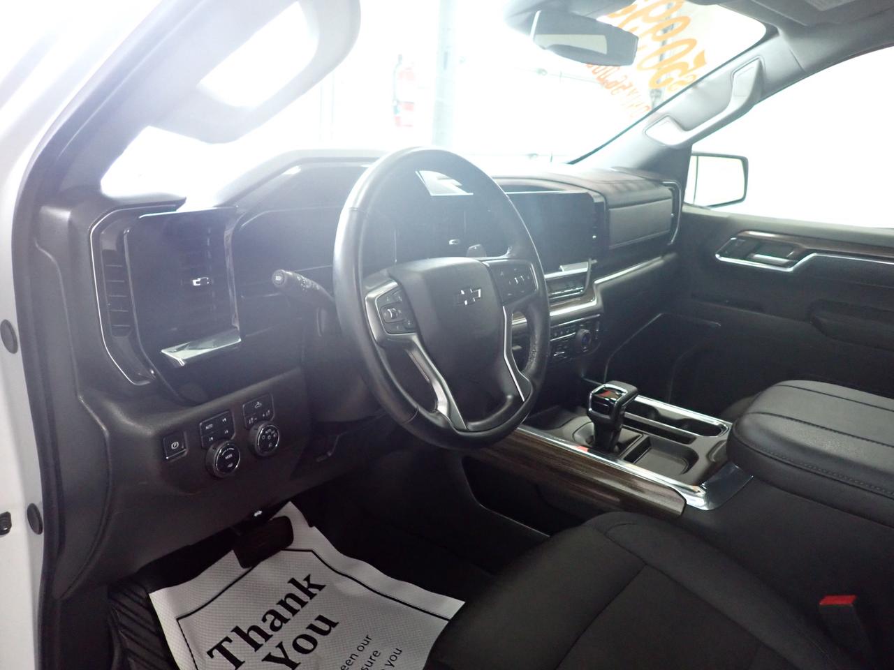 2024 Chevrolet Silverado 1500 RST 4WD CREW CAB Z71 BUCKETS 5'8 BOX Photo