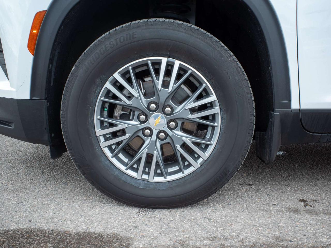 2025 Chevrolet Traverse LT - Remote Trunk Release   Adaptive Cruise Control Photo