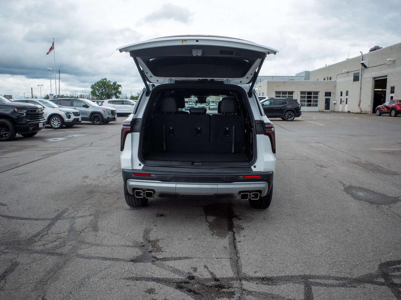 2025 Chevrolet Traverse LT - Remote Trunk Release   Adaptive Cruise Control Photo
