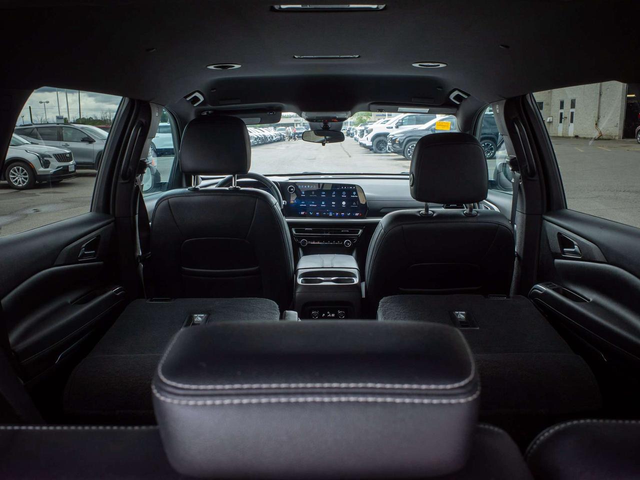 2025 Chevrolet Traverse LT - Remote Trunk Release   Adaptive Cruise Control Photo