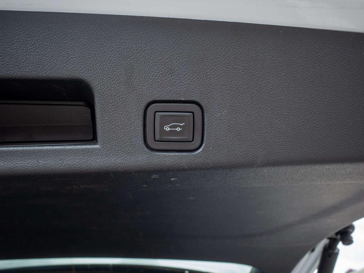 2025 Chevrolet Traverse LT - Remote Trunk Release   Adaptive Cruise Control Photo