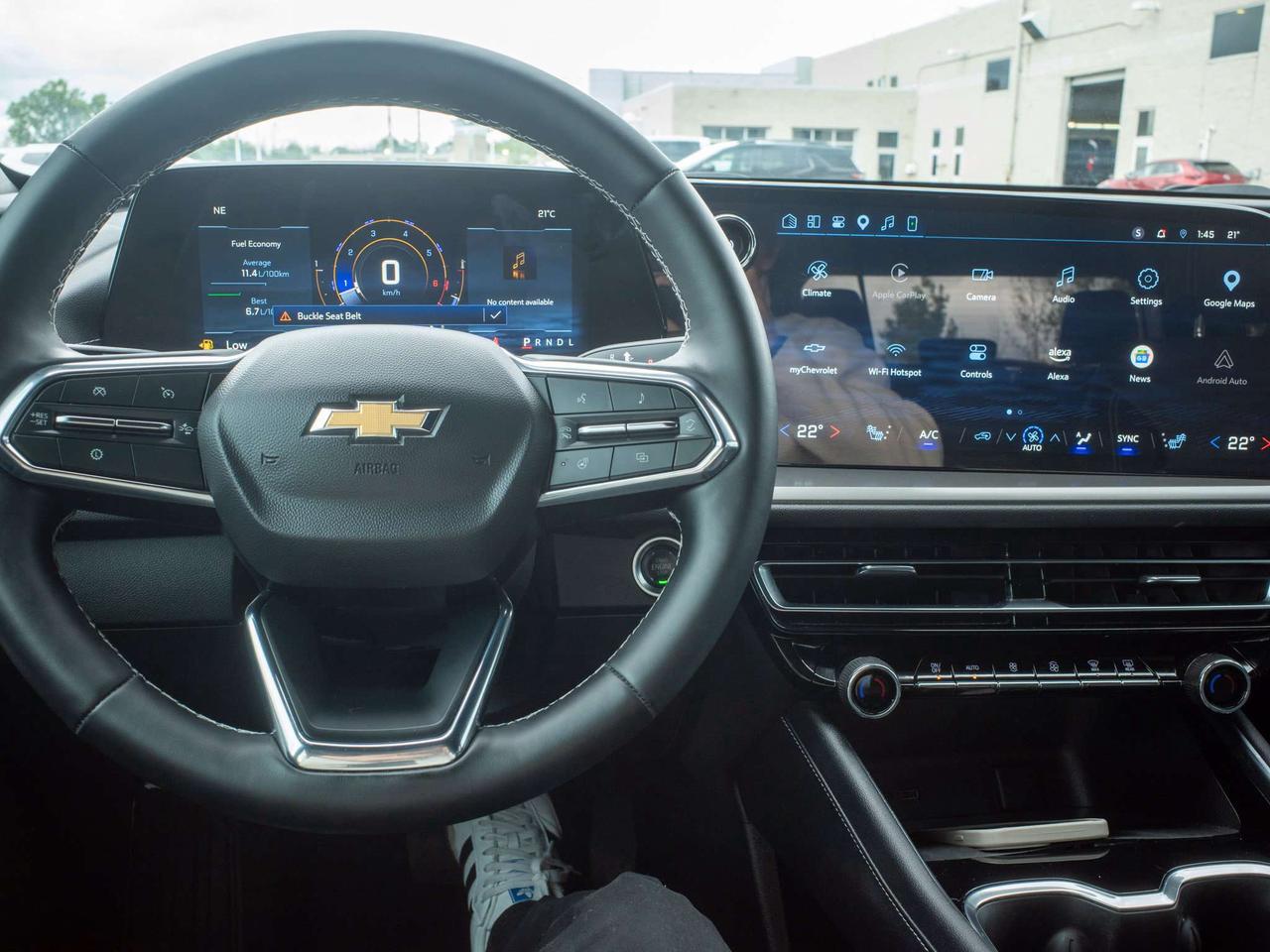 2025 Chevrolet Traverse LT - Remote Trunk Release   Adaptive Cruise Control Photo