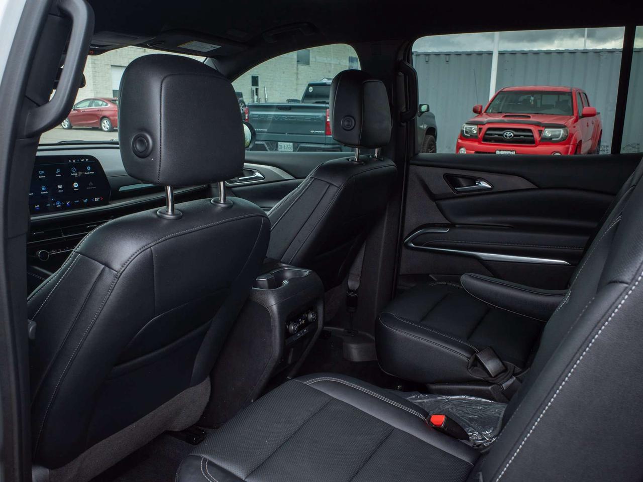 2025 Chevrolet Traverse LT - Remote Trunk Release   Adaptive Cruise Control Photo