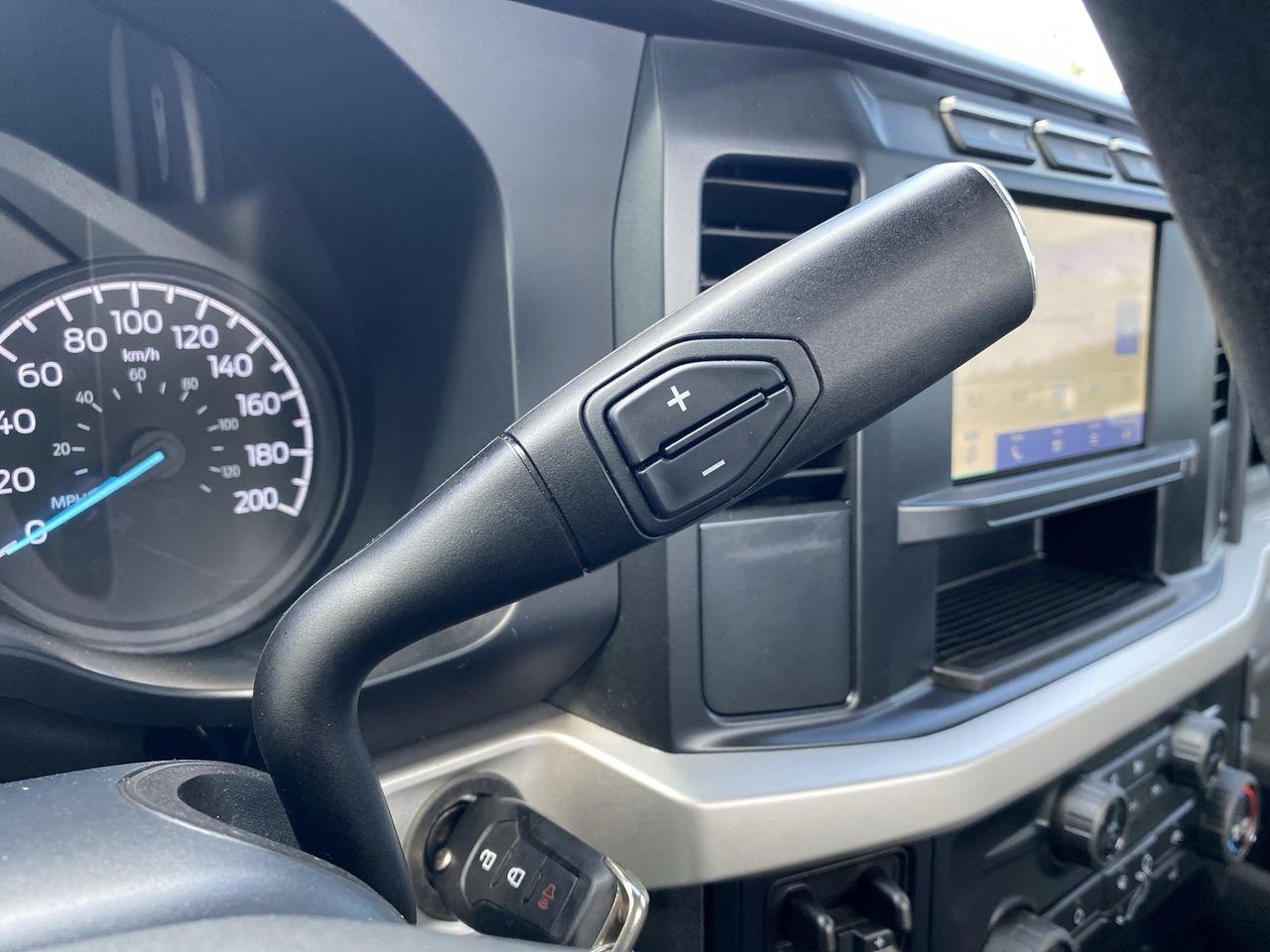 2024 Ford SUPER DUTY F-250 SRW XL Photo