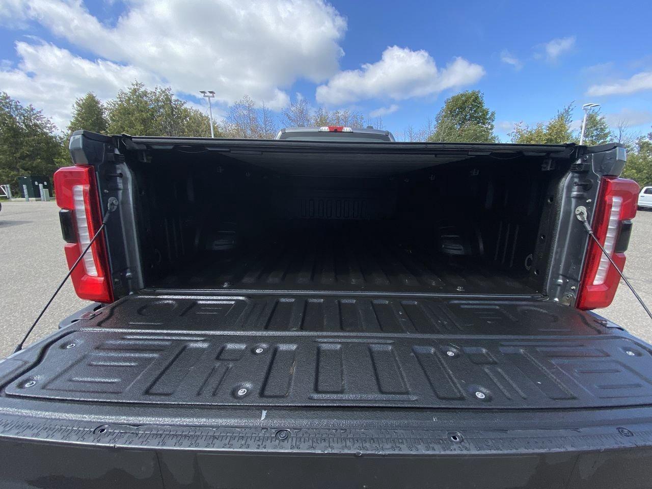 2024 Ford SUPER DUTY F-250 SRW XL Photo