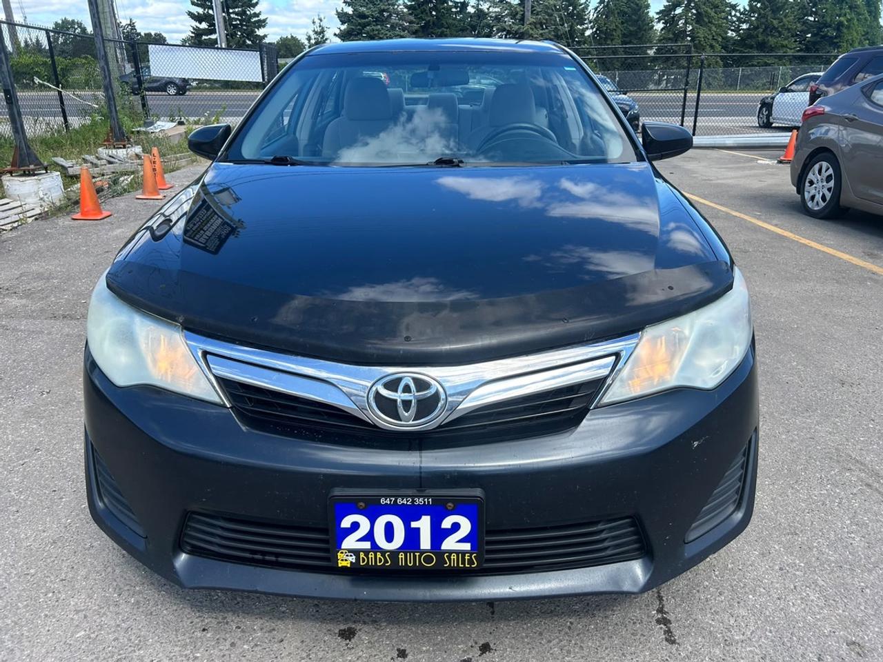 2012 Toyota Camry SE Photo