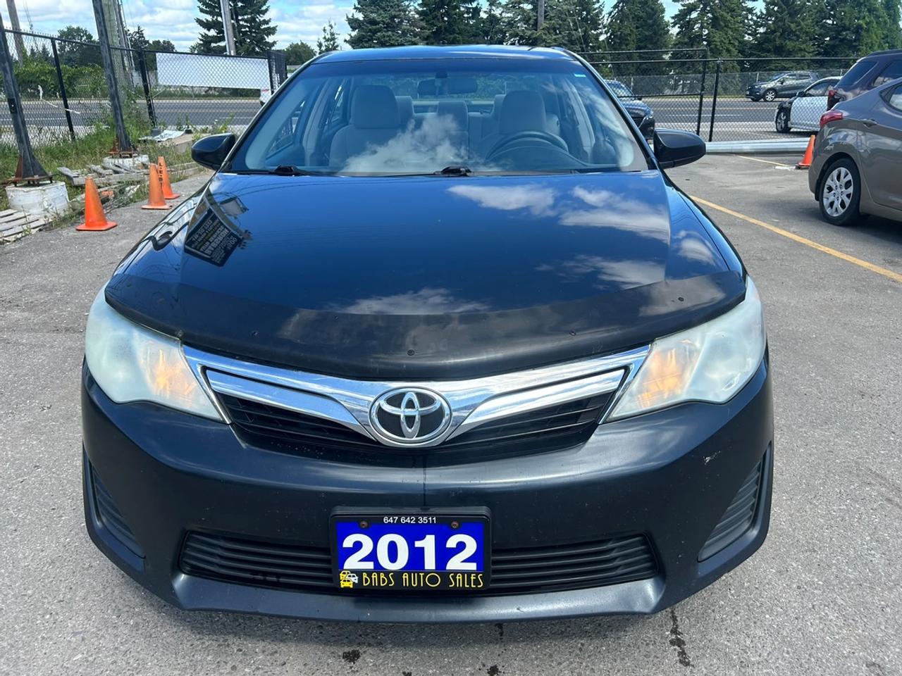 2012 Toyota Camry SE Photo