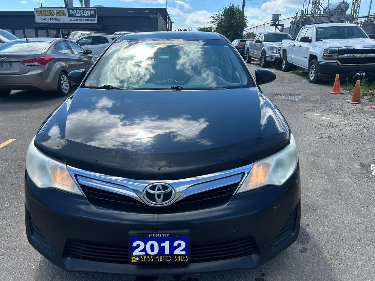 2012 Toyota Camry SE Photo