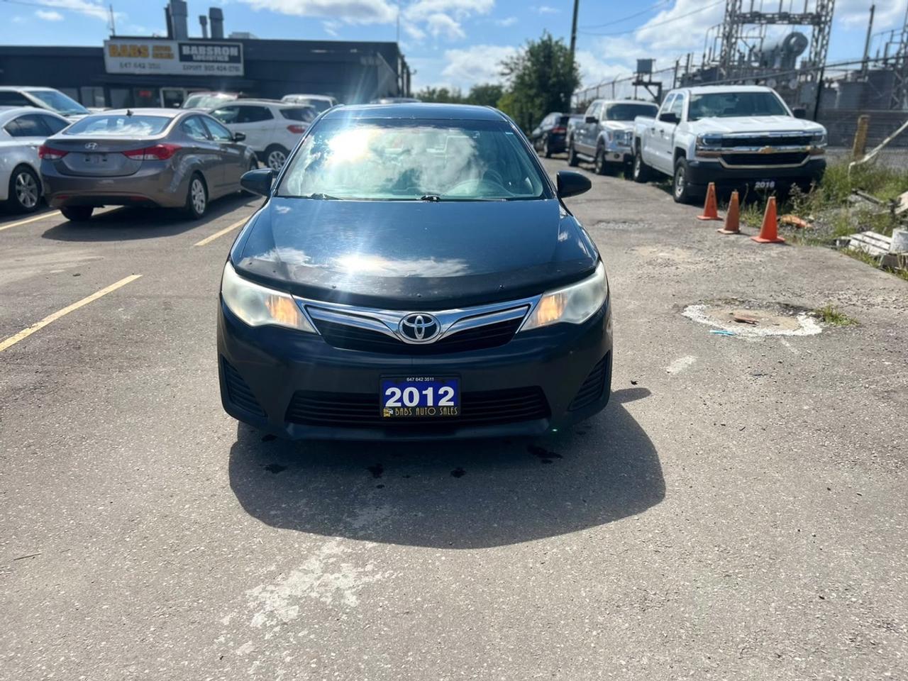 2012 Toyota Camry SE Photo