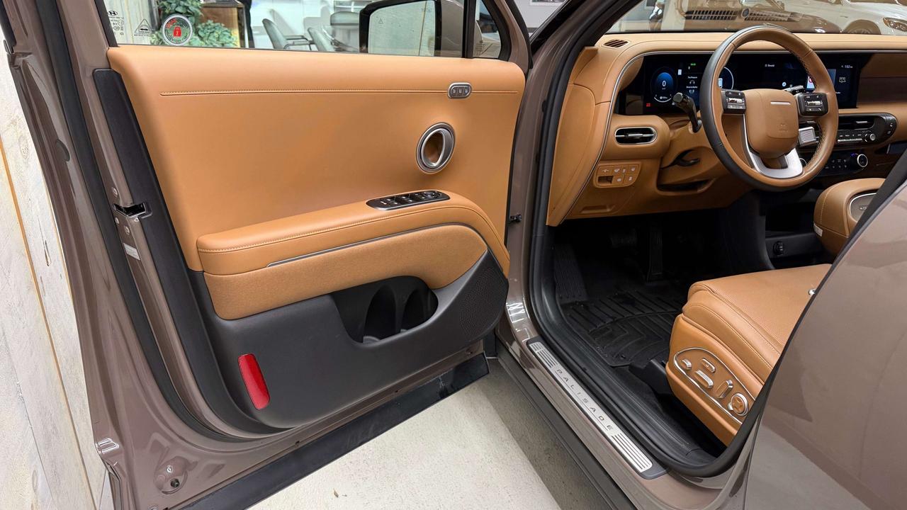 2026 Hyundai PALISADE ULTIMATE CALLIGRAPHY 7-PASS 3.5L Photo