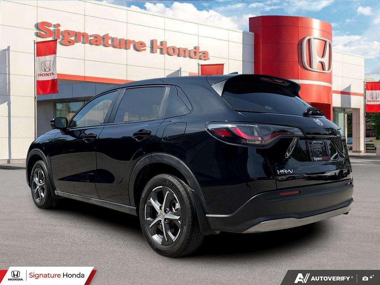 2025 Honda HR-V Sport Photo
